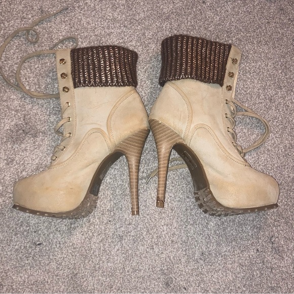 Tan Knokie Lace Up Ankle Boots - Picture 6 of 6